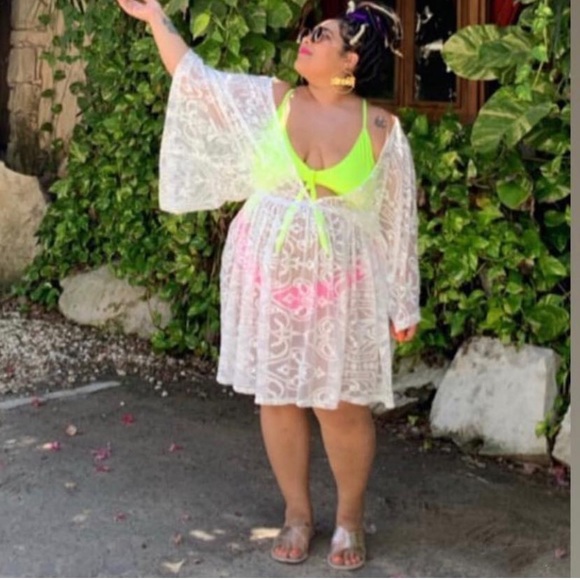 Sheer lace dress/cover up - Picture 3 of 6